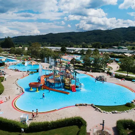 Glamping Terme Catez Campo de lujo