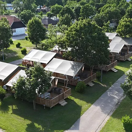 Glamping Terme Catez Брежице